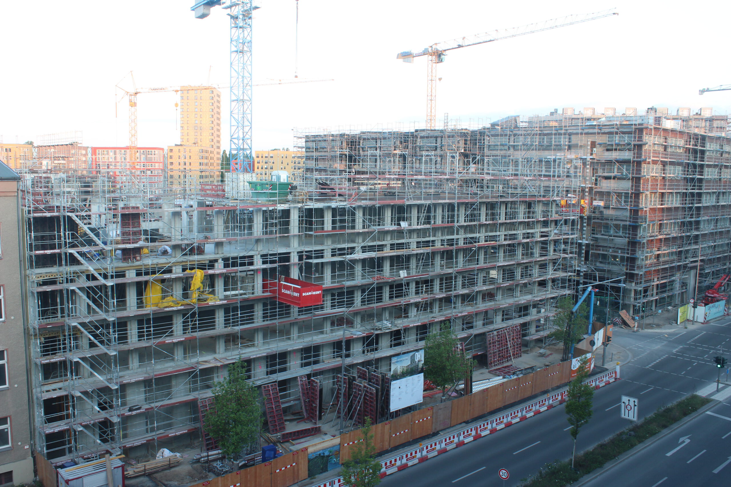 Drohnenfotografie und Timelapse: Sie schaffen Überblick, liefern Kontext und ermöglichen eine eindrucksvolle visuelle Sprache für Architektur-, Landschafts- und Infrastrukturprojekte.